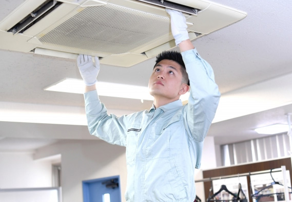 エアコン取り付け・取り外し