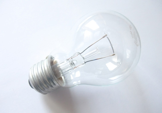 1. 様々なタイプの電球にも対応